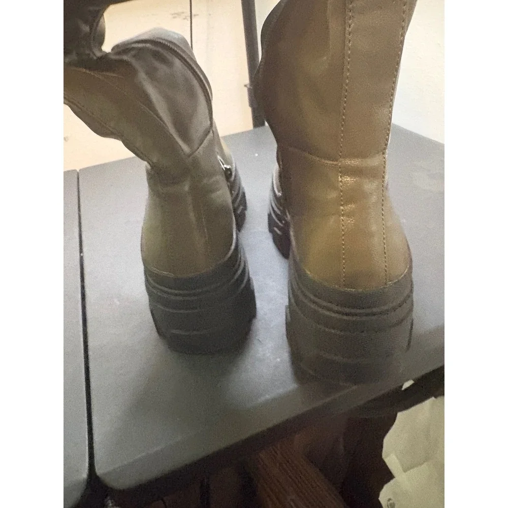 Rouge Helium Womens 9 Olive Green Tall Lug Sole Platform Chunky Boots Edgy